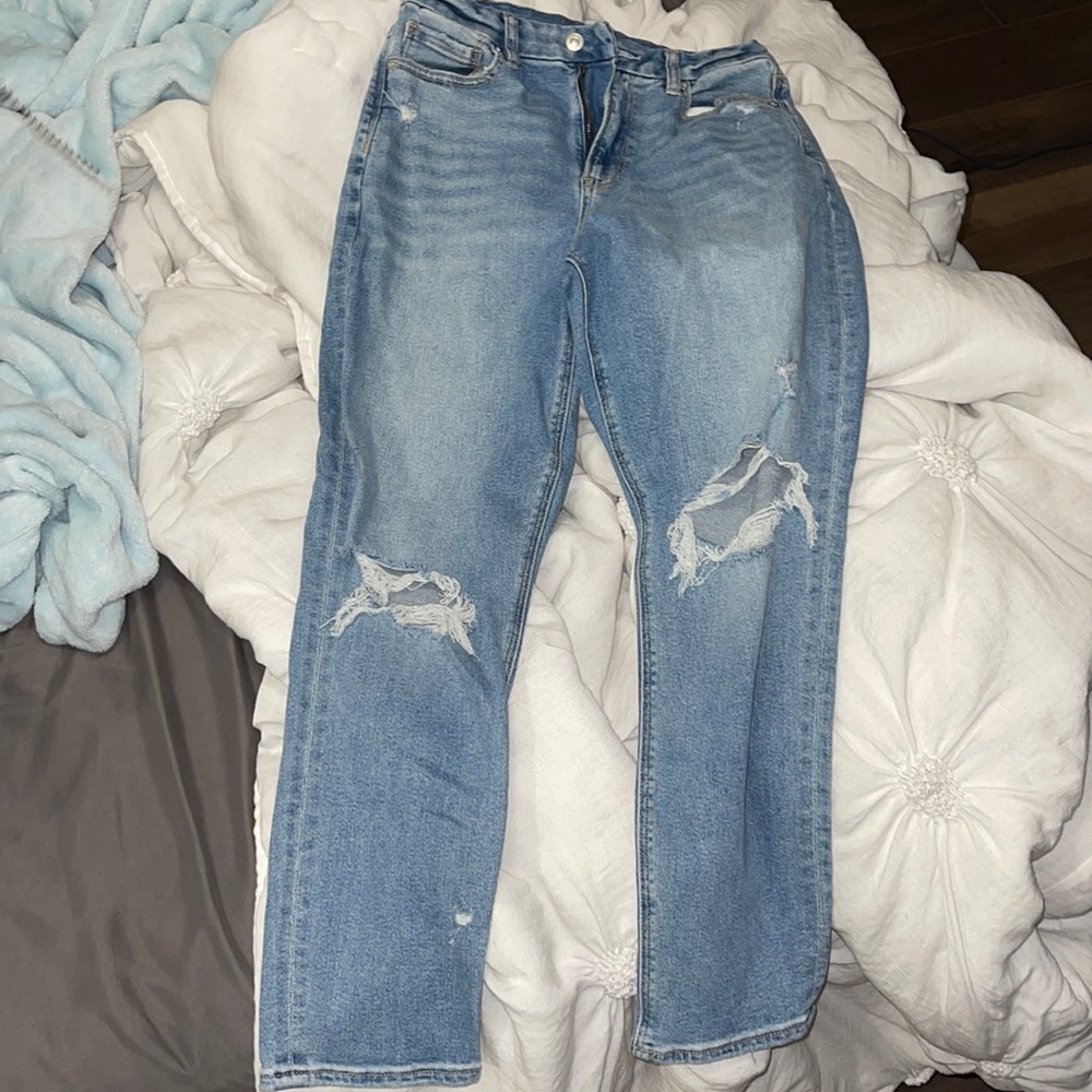 American Eagle Curvy Mom Jeans